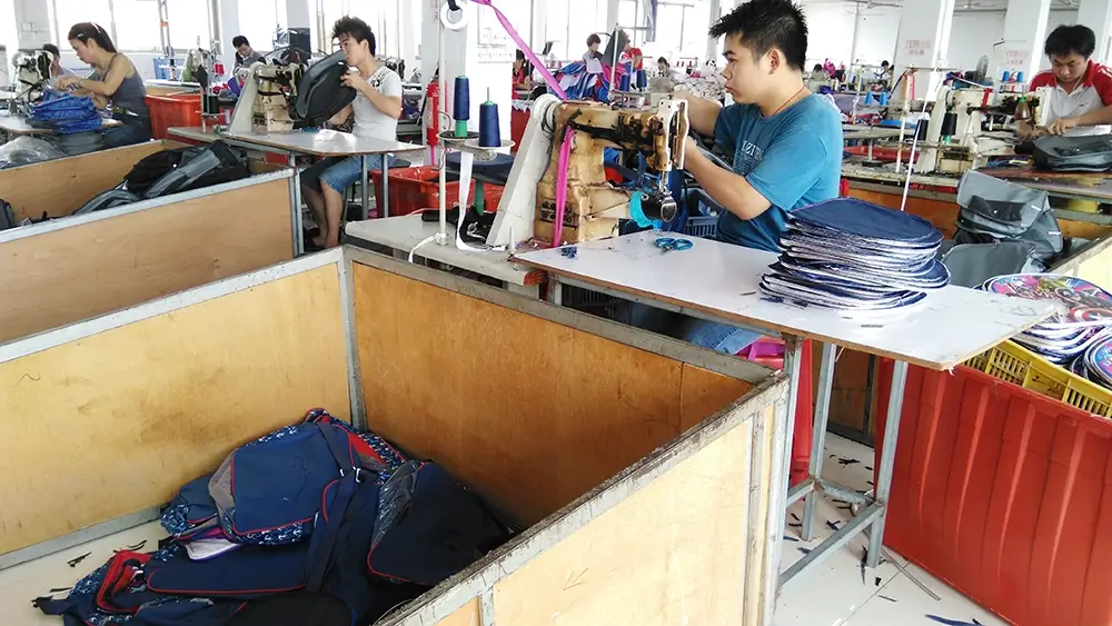 the benefits of partnering with chinese backpack suppliers